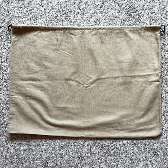 Bottega Veneta XL Drawstring Dust Bag – Like New 27” x 19.5” - Picture 3 of 4